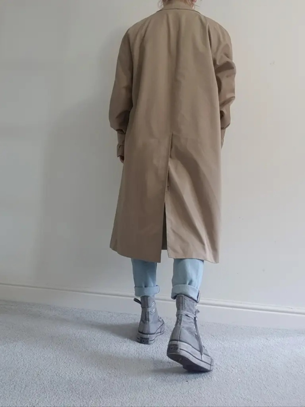 Burberry Camel Trench Coat with Signature Check Lining - Picture 4 of 11
